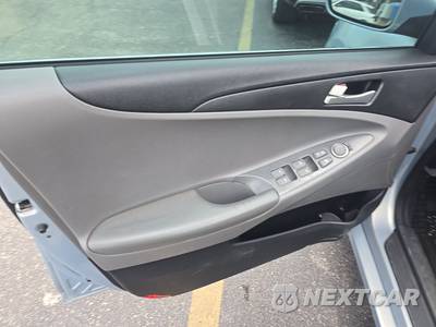 2011 Hyundai Sonata GLS - zdjęcie 9 z 18 - miniatura