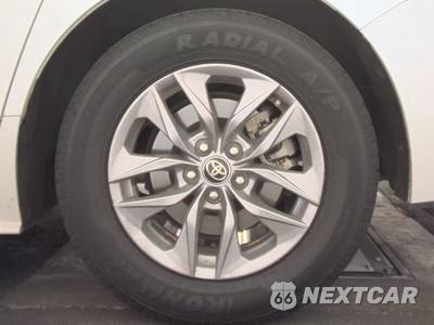 2023 Toyota Sienna XLE 8-Passenger 120.5" WB - zdjęcie 12 z 39 - miniatura
