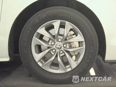 2023 Toyota Sienna XLE 8-Passenger 120.5" WB - zdjęcie 10 z 39 - miniatura