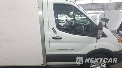 2020 Ford Transit 350 Cutaway - zdjęcie 28 z 36 - miniatura