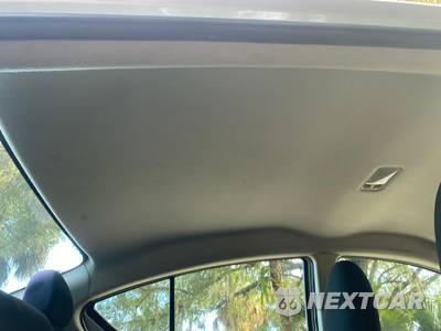 2013 Nissan Versa 1.6 S Plus - zdjęcie 35 z 37 - miniatura