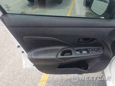 2020 Nissan Versa S - zdjęcie 9 z 19 - miniatura