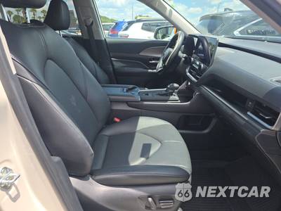 2024 Toyota Grand Highlander XLE - zdjęcie 8 z 20 - miniatura