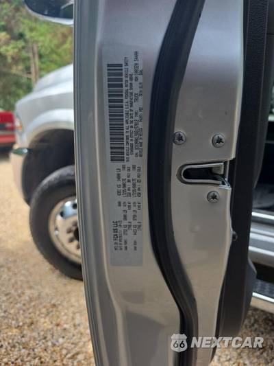 2016 Ram 3500 Limited Crew Cab Long Bed DRW - zdjęcie 17 z 23 - miniatura