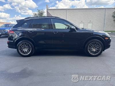 2017 Porsche Cayenne Platinum Edition - zdjęcie 9 z 42 - miniatura