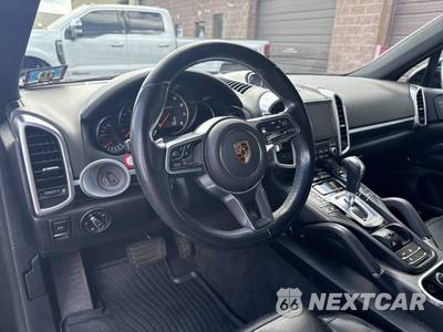 2017 Porsche Cayenne Platinum Edition - zdjęcie 36 z 42 - miniatura