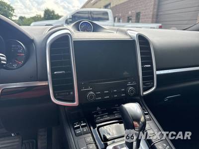 2017 Porsche Cayenne Platinum Edition - zdjęcie 39 z 42 - miniatura