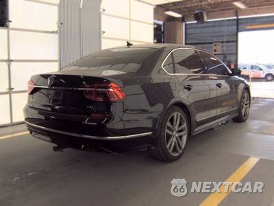2017 Volkswagen Passat 1.8T R-Line w/Comfort Pkg - zdjęcie 4 z 34 - miniatura