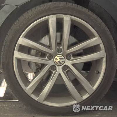 2017 Volkswagen Passat 1.8T R-Line w/Comfort Pkg - zdjęcie 20 z 34 - miniatura