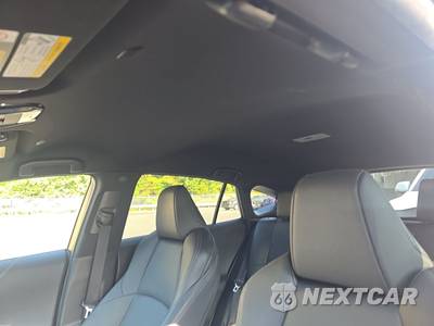 2024 Toyota Venza Nightshade - zdjęcie 17 z 22 - miniatura