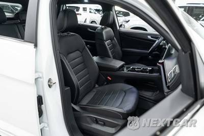 2024 Volkswagen Atlas Cross Sport 2.0T SEL R-Line - zdjęcie 10 z 58 - miniatura