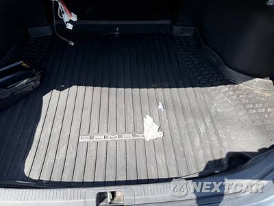 2025 Toyota Camry SE - zdjęcie 12 z 17 - miniatura