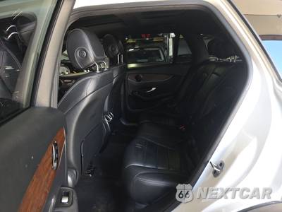 2022 Mercedes-Benz GLC 300 4MATIC - zdjęcie 13 z 32 - miniatura
