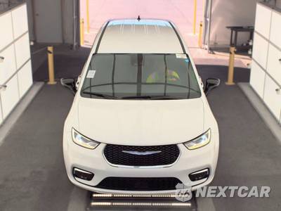 2024 Chrysler Pacifica Touring 121.6" WB - zdjęcie 2 z 27 - miniatura