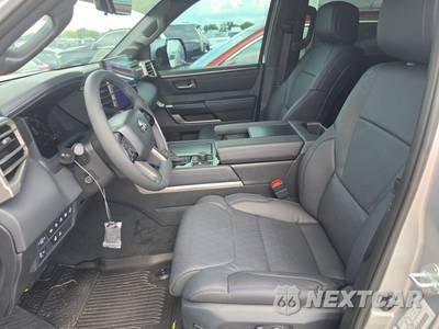 2026 Toyota Sequoia Platinum - zdjęcie 7 z 20 - miniatura