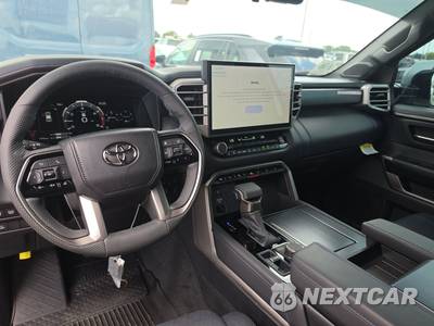 2026 Toyota Sequoia Platinum - zdjęcie 11 z 20 - miniatura