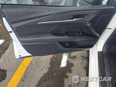 2025 Toyota Camry LE - zdjęcie 9 z 25 - miniatura