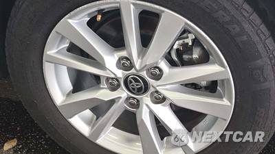 2025 Toyota Camry LE - zdjęcie 21 z 25 - miniatura