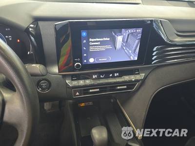 2025 Toyota Camry LE - zdjęcie 11 z 25 - miniatura