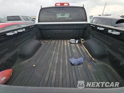 2019 Toyota Tundra Limited Crew Cab Short Bed - zdjęcie 16 z 35 - miniatura