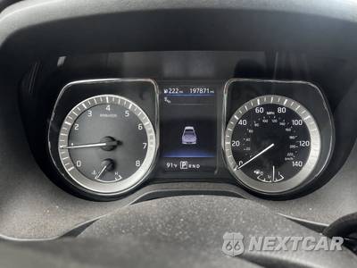 2019 Nissan TITAN SV Crew Cab Short Bed - zdjęcie 5 z 10 - miniatura