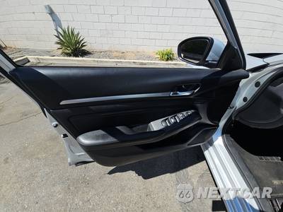 2019 Nissan Altima Platinum - zdjęcie 9 z 30 - miniatura