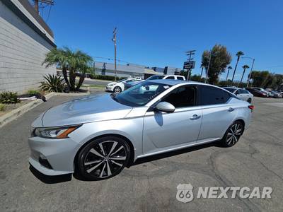 2019 Nissan Altima Platinum - zdjęcie 1 z 30 - miniatura
