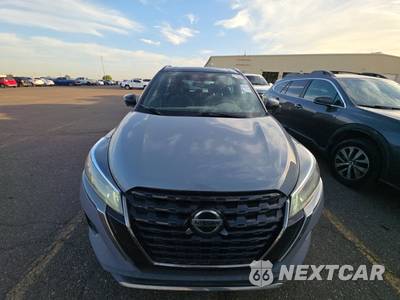 2021 Nissan Kicks SR - zdjęcie 2 z 27 - miniatura