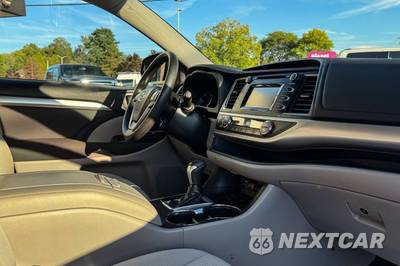 2019 Toyota Highlander Hybrid LE - zdjęcie 13 z 39 - miniatura