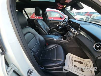 2022 Mercedes-Benz GLC 300 4MATIC - zdjęcie 14 z 32 - miniatura