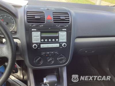 2009 Volkswagen Rabbit S - zdjęcie 16 z 17 - miniatura