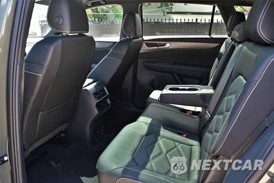 2025 Volkswagen Atlas Cross Sport 2.0T SE w/Technology - zdjęcie 17 z 20 - miniatura