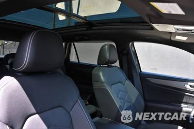 2025 Volkswagen Atlas Cross Sport 2.0T SE w/Technology - zdjęcie 14 z 20 - miniatura