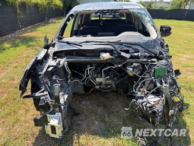 2025 Nissan Pathfinder S - zdjęcie 2 z 15 - miniatura