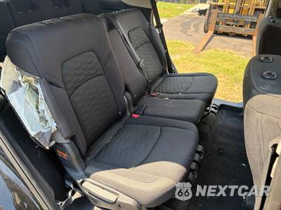 2025 Nissan Pathfinder S - zdjęcie 8 z 15 - miniatura