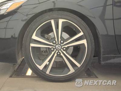 2021 Nissan Sentra SR - zdjęcie 9 z 50 - miniatura