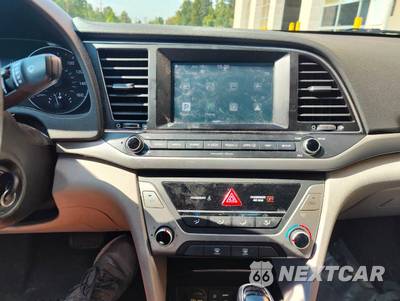 2017 Hyundai Elantra SE Sedan - zdjęcie 13 z 19 - miniatura