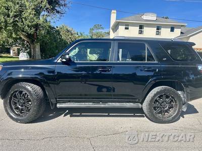 2017 Toyota 4Runner SR5 - zdjęcie 3 z 35 - miniatura