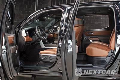 2025 Toyota Tundra i-FORCE MAX 1794 Edition Crew Cab Short Bed - zdjęcie 36 z 83 - miniatura