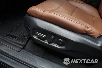 2025 Toyota Tundra i-FORCE MAX 1794 Edition Crew Cab Short Bed - zdjęcie 43 z 83 - miniatura