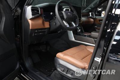 2025 Toyota Tundra i-FORCE MAX 1794 Edition Crew Cab Short Bed - zdjęcie 40 z 83 - miniatura