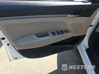 2017 Hyundai Elantra Value Edition Sedan - zdjęcie 9 z 32 - miniatura