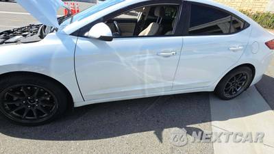 2017 Hyundai Elantra Value Edition Sedan - zdjęcie 23 z 32 - miniatura