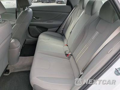 2026 Hyundai Elantra Hybrid SEL Sport - zdjęcie 15 z 28 - miniatura