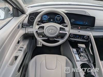 2026 Hyundai Elantra Hybrid SEL Sport - zdjęcie 17 z 28 - miniatura