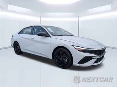 2026 Hyundai Elantra Hybrid SEL Sport - zdjęcie 2 z 28 - miniatura