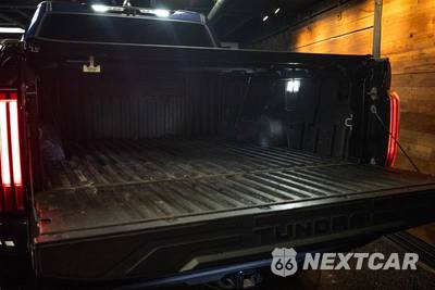 2024 Toyota Tundra Platinum Crew Cab Short Bed - zdjęcie 7 z 30 - miniatura