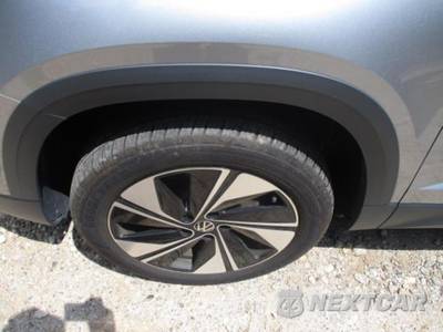 2025 Volkswagen Taos SE - zdjęcie 19 z 26 - miniatura