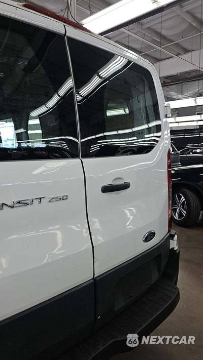 2015 Ford Transit 250 Cargo Van w/RH Swing-Out Doors Low Roof 130.0" WB - zdjęcie 22 z 65 - miniatura