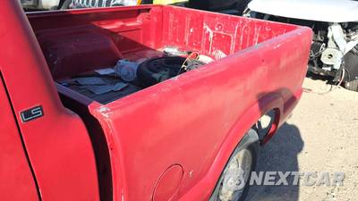 1995 Chevrolet S-10 LS Regular Cab Long Bed - zdjęcie 28 z 61 - miniatura